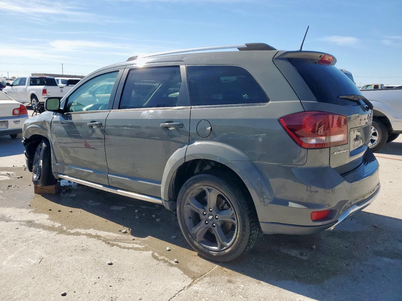2019 Dodge Journey Crossroad - Фото 2