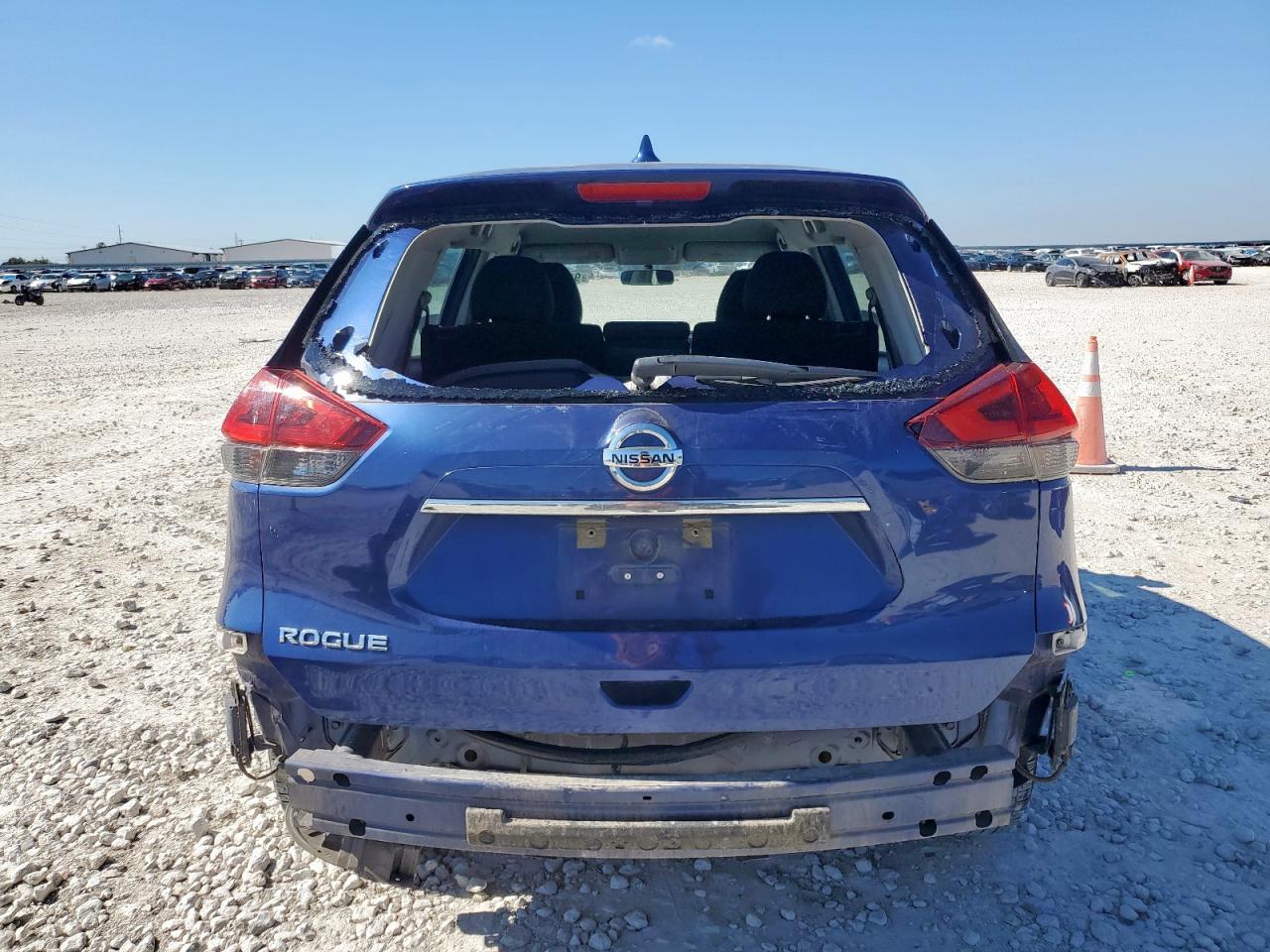 2018 Nissan Rogue S - Фото 6