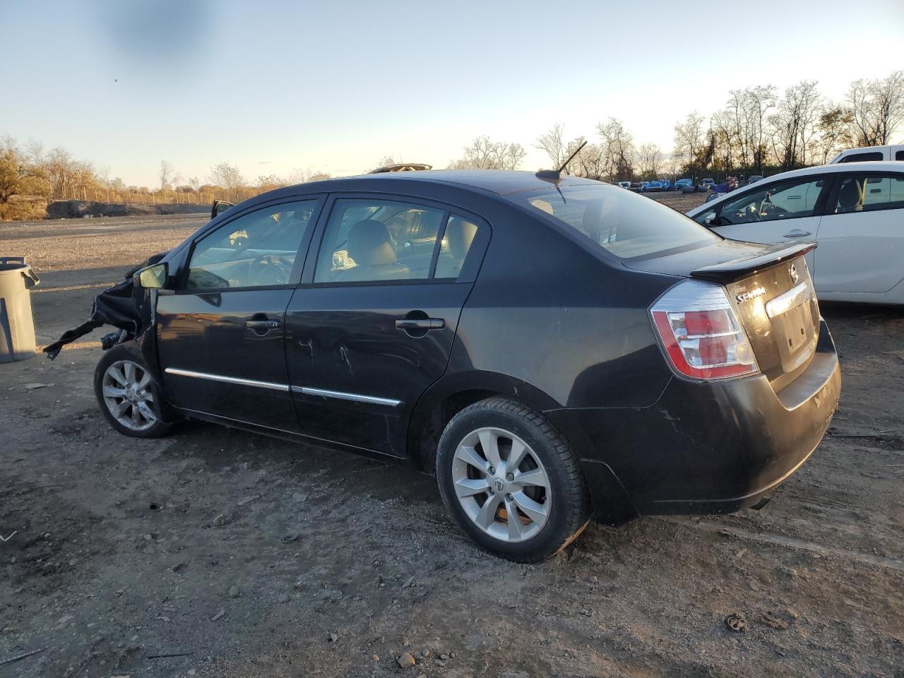 2012 Nissan Sentra 2.0 - Image 2