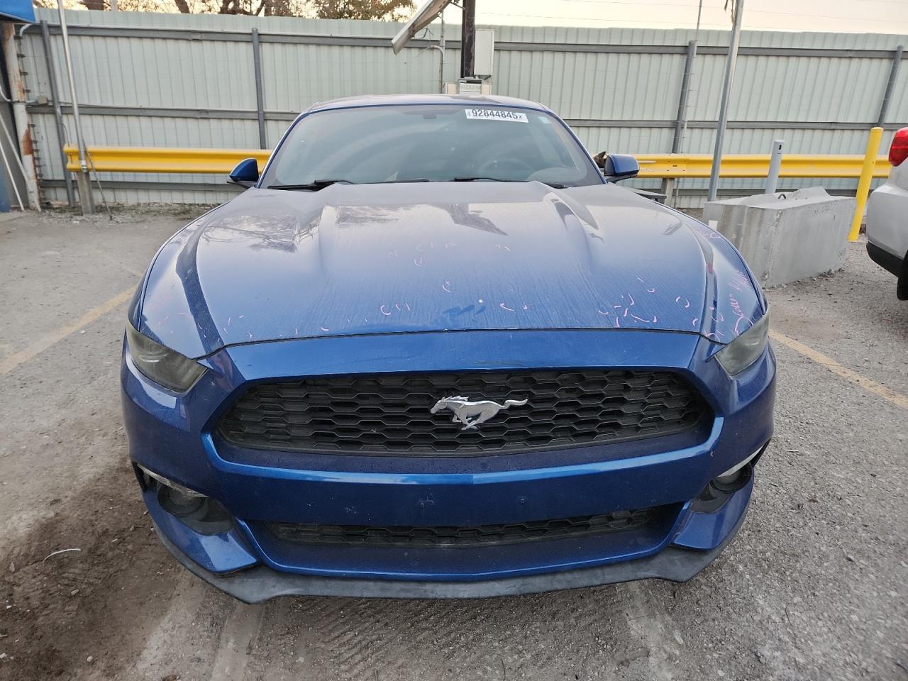 2017 Ford Mustang - Фото 5