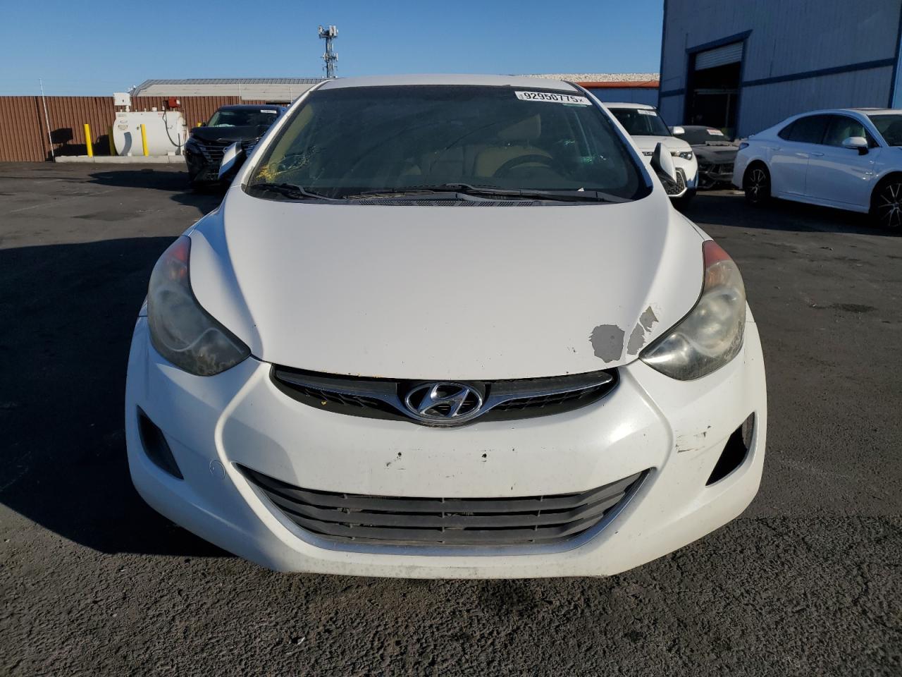 2013 Hyundai Elantra Gls - Фото 5