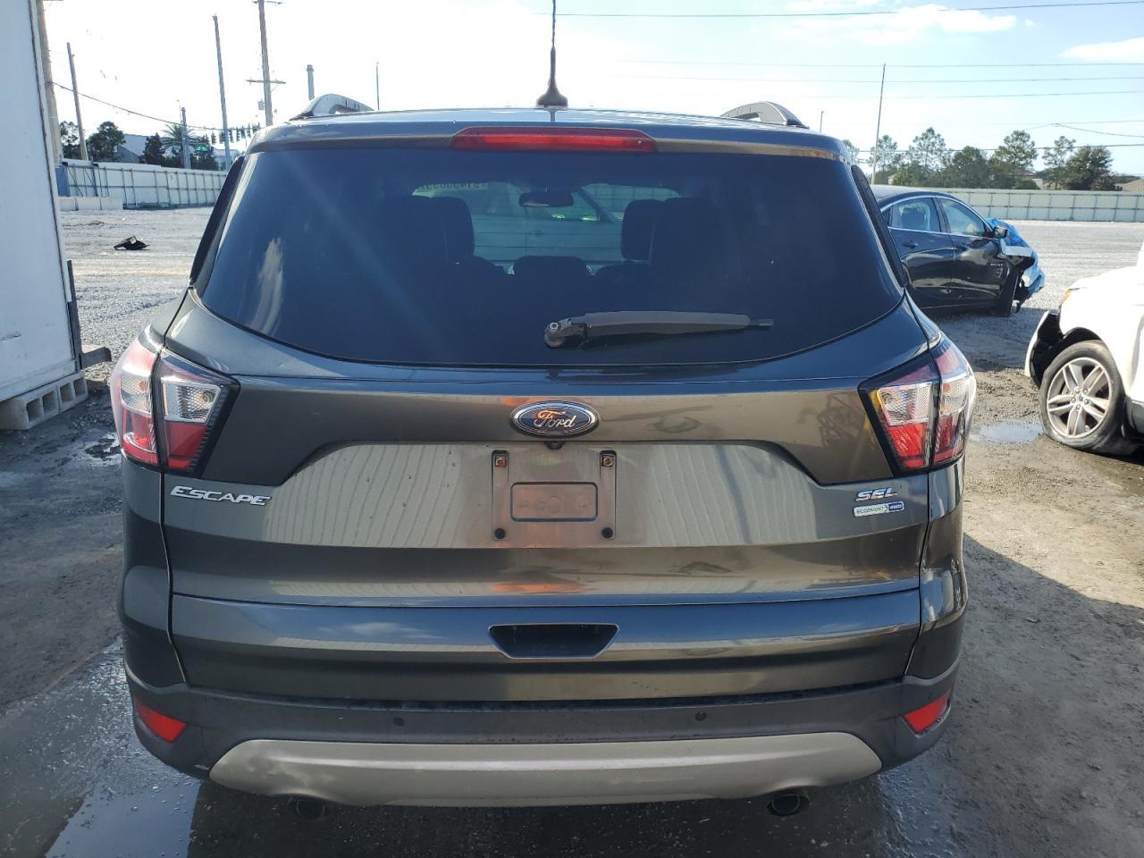 2018 Ford Escape Sel - Image 6