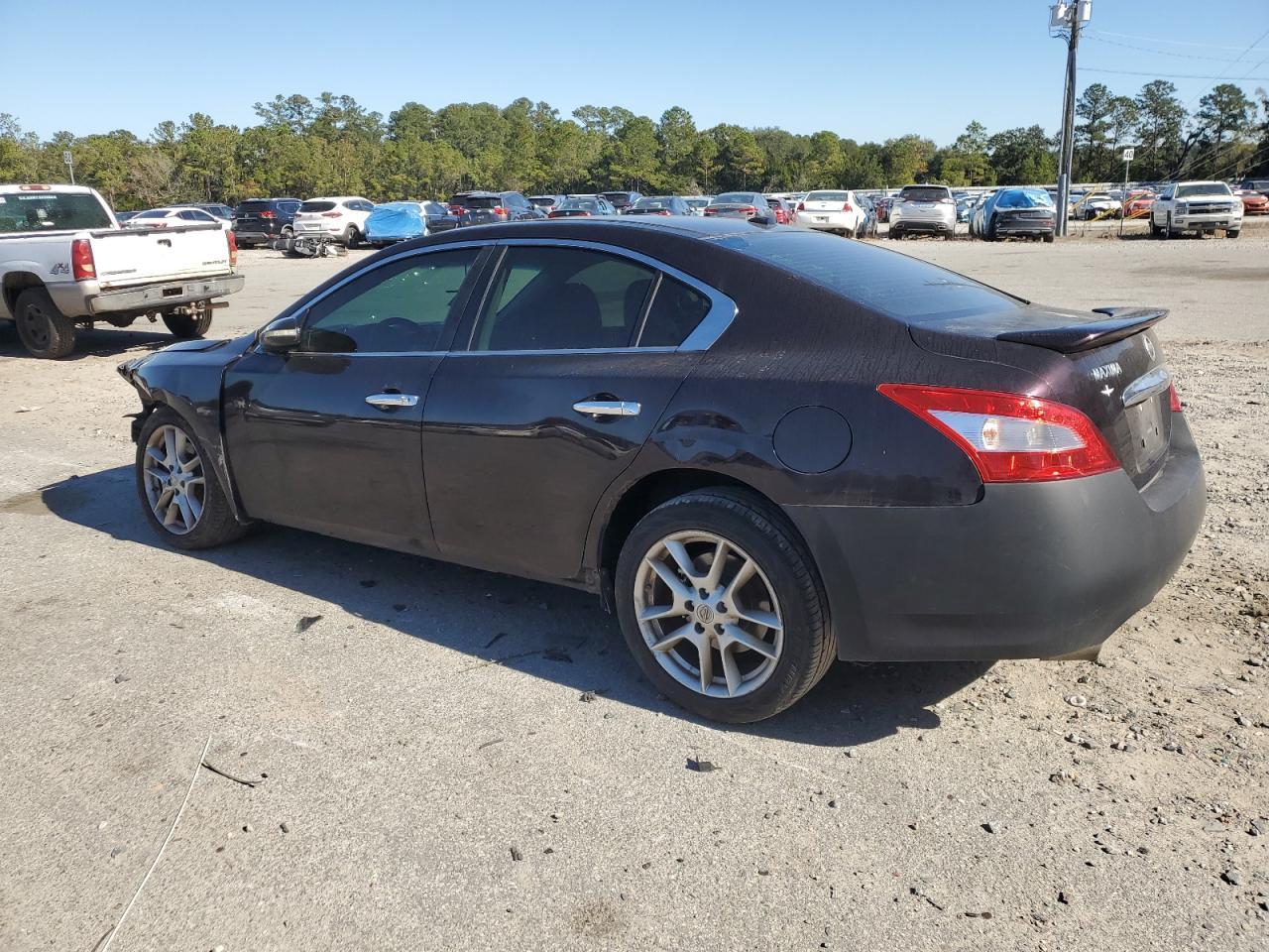 2011 Nissan Maxima S - Фото 2