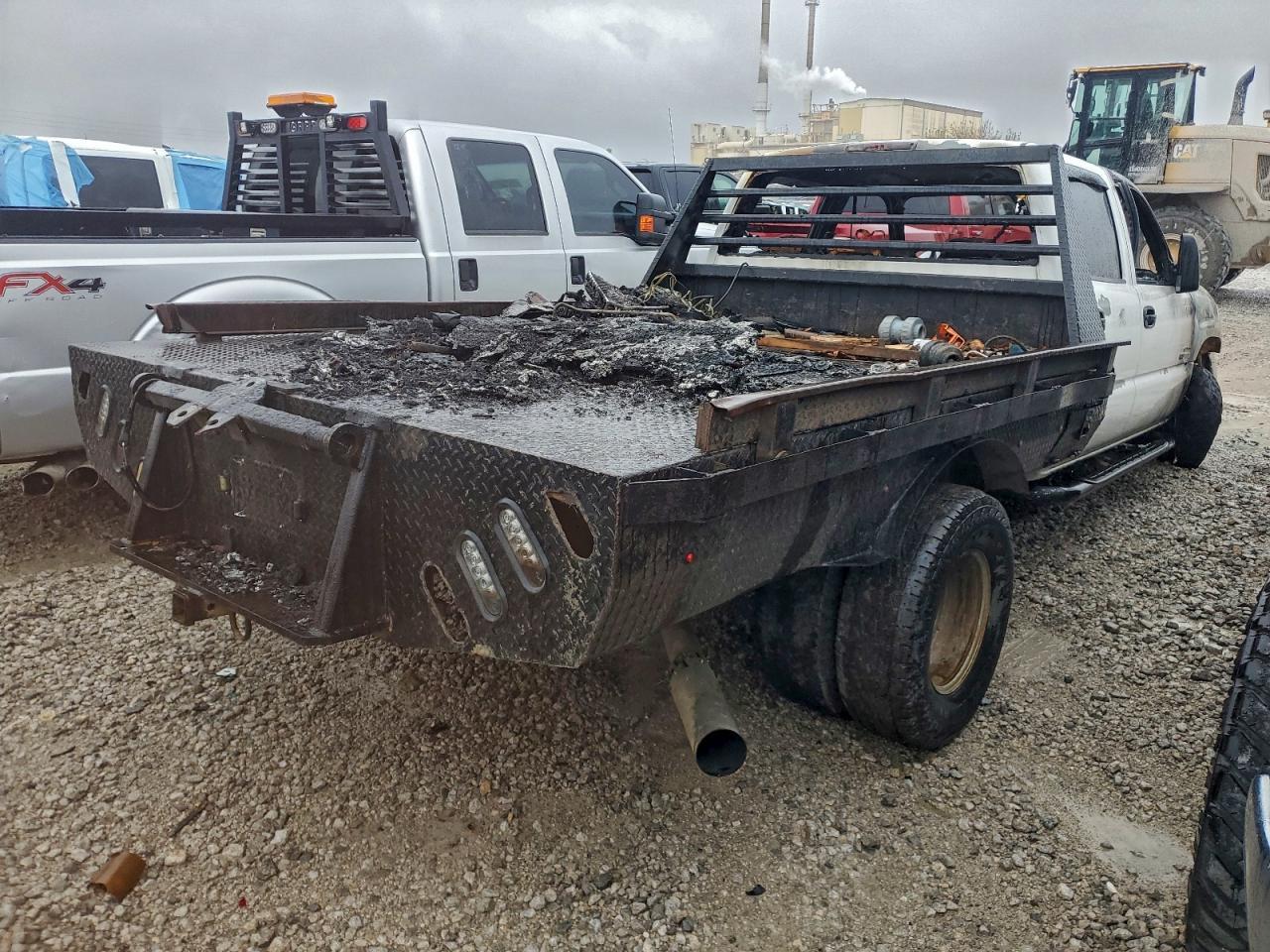 2006 Chevrolet Silverado 3500 Flatbed Truck - Фото 3