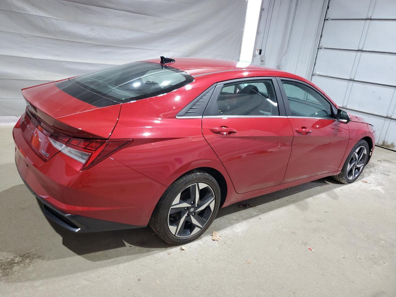 2023 Hyundai Elantra Limited - Фото 3