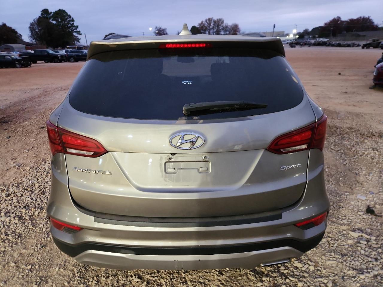 2018 Hyundai Santa Fe Sport 2.4L - Фото 6