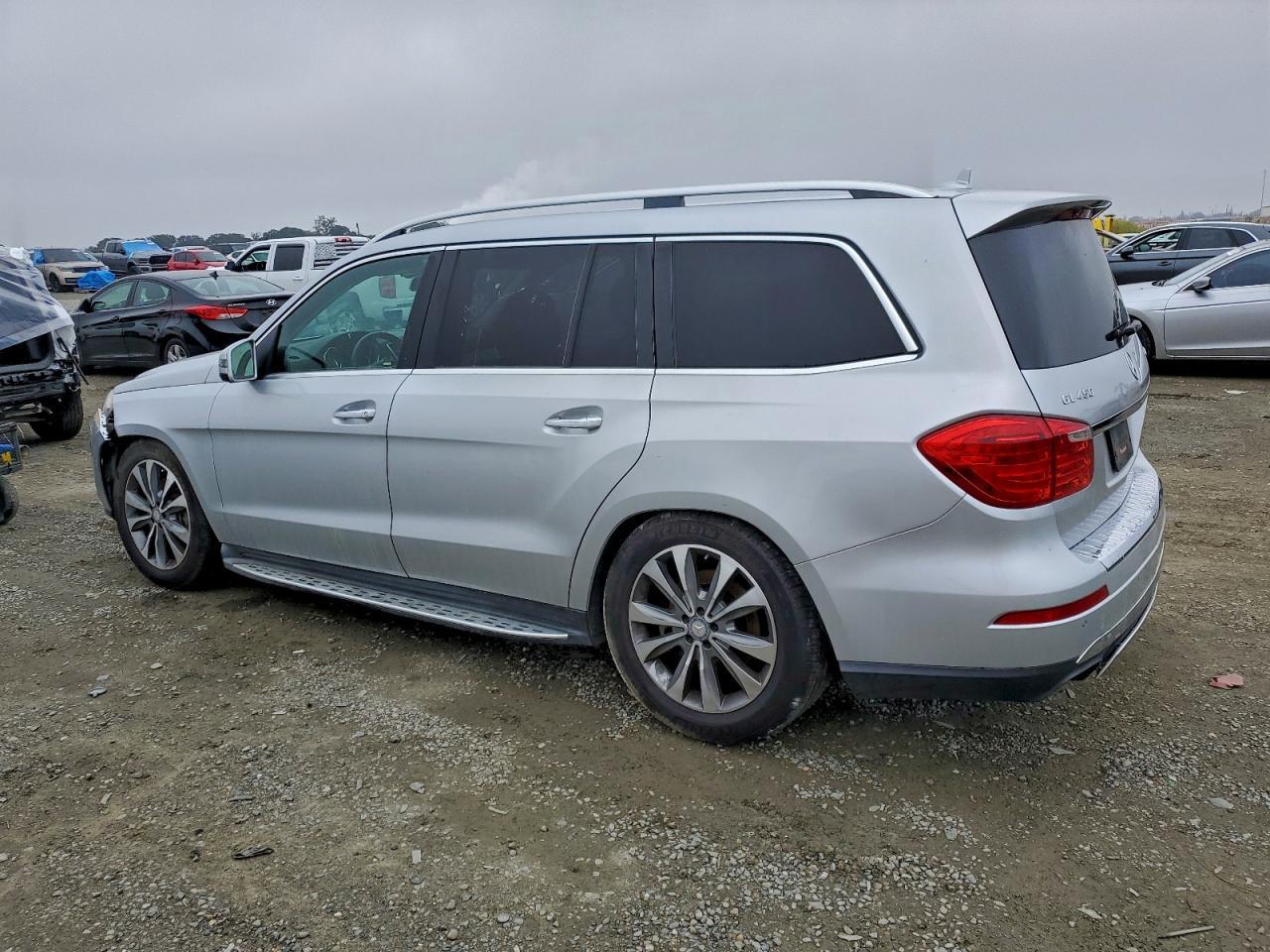 2016 Mercedes-Benz Gl 450 4Matic - Image 2