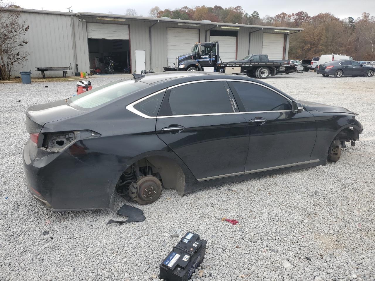 2015 Hyundai Genesis 3.8L - Фото 3