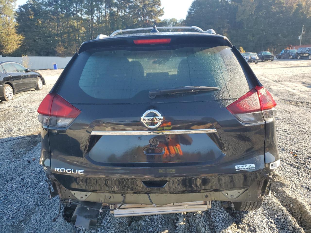 2019 Nissan Rogue S - Image 6