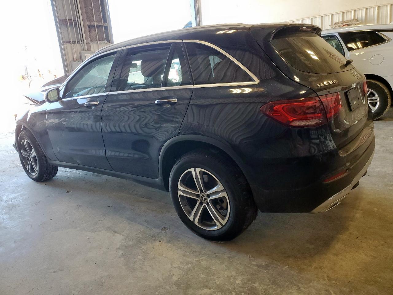 2021 Mercedes-Benz Glc 300 - Image 2