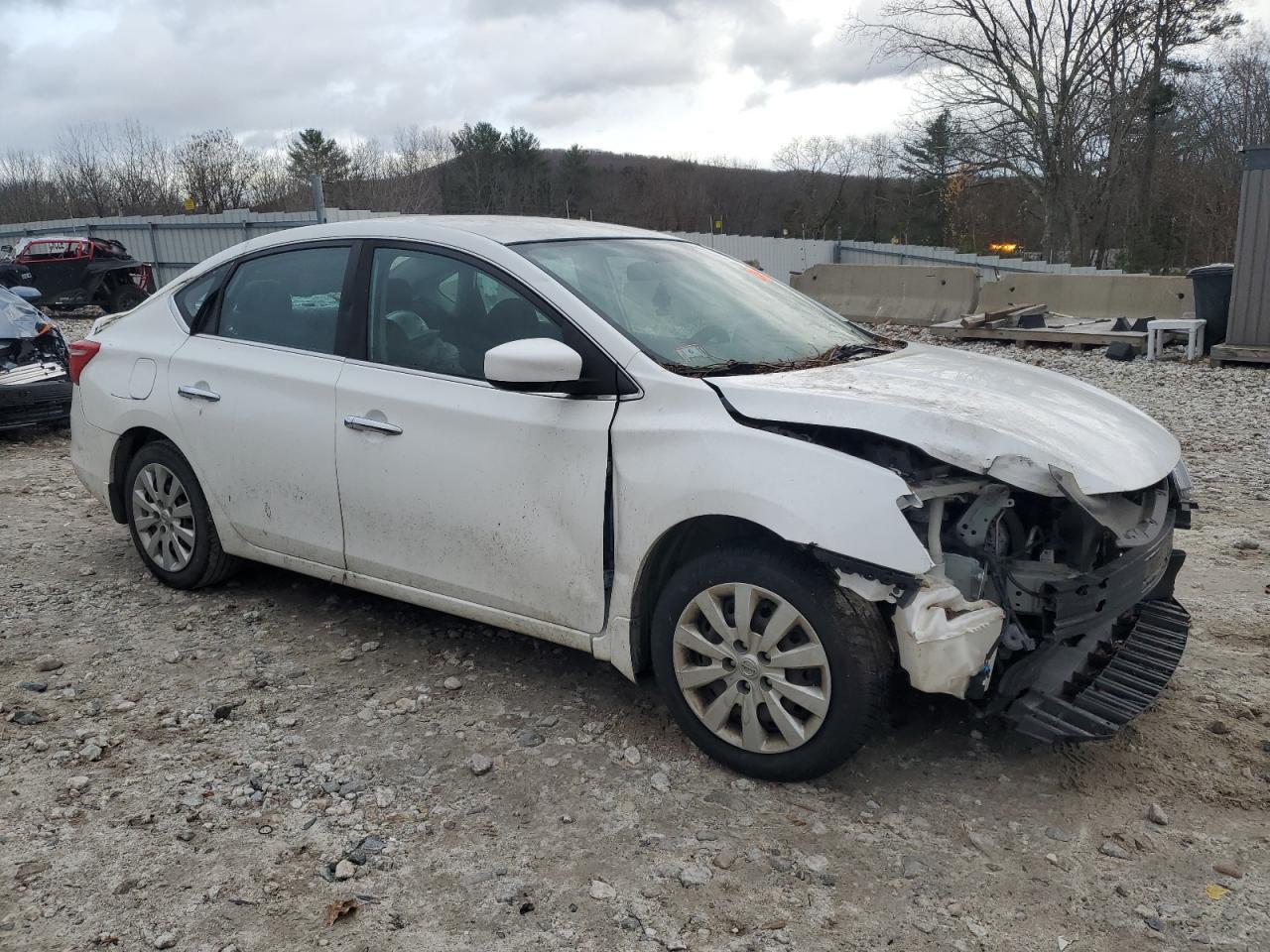 2017 Nissan Sentra S - Фото 4