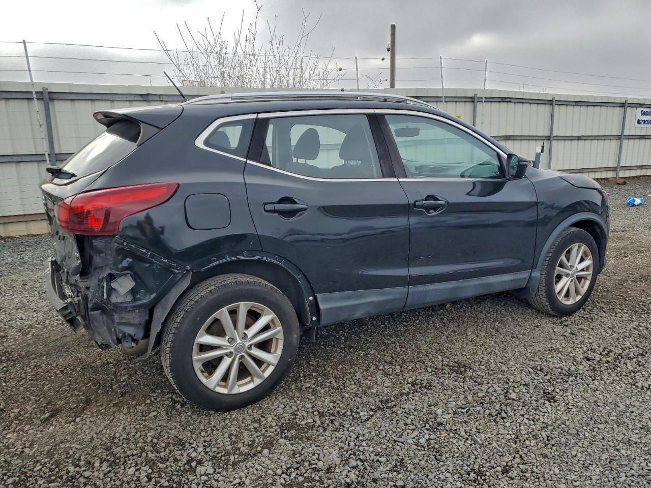 2017 Nissan Rogue Sport S - Фото 3