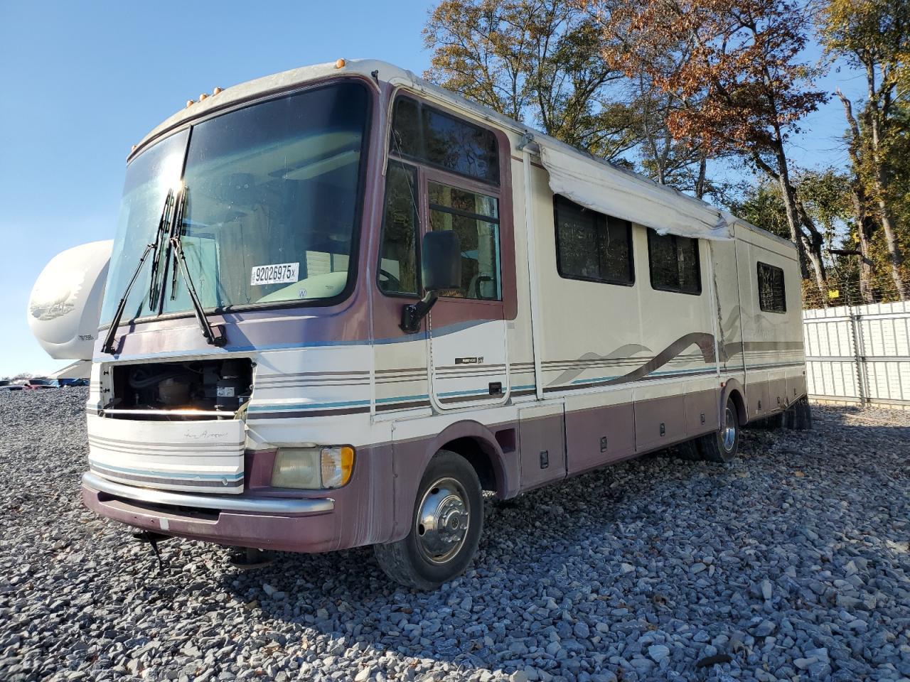 1999 Ford Motorhome Chassis Recreational Vehicle - Image 2