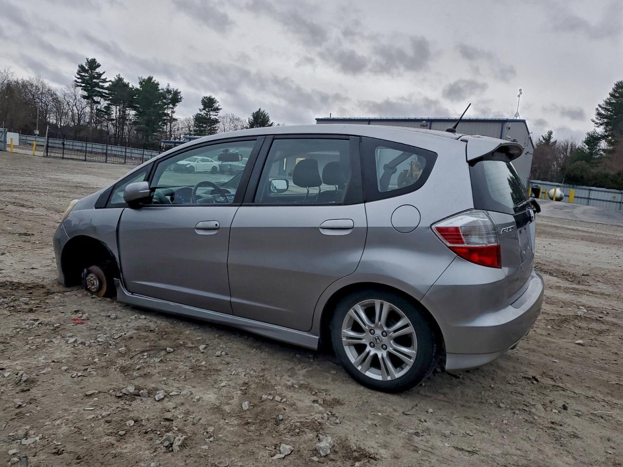 2010 Honda Fit Sport - Фото 2