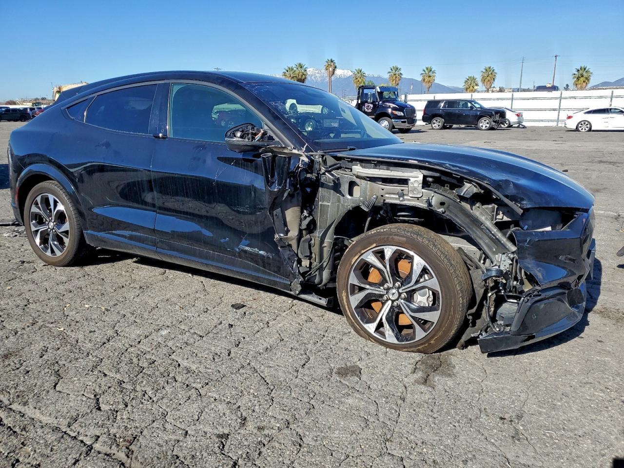 2023 Ford Mustang Mach-E Premium - Image 4