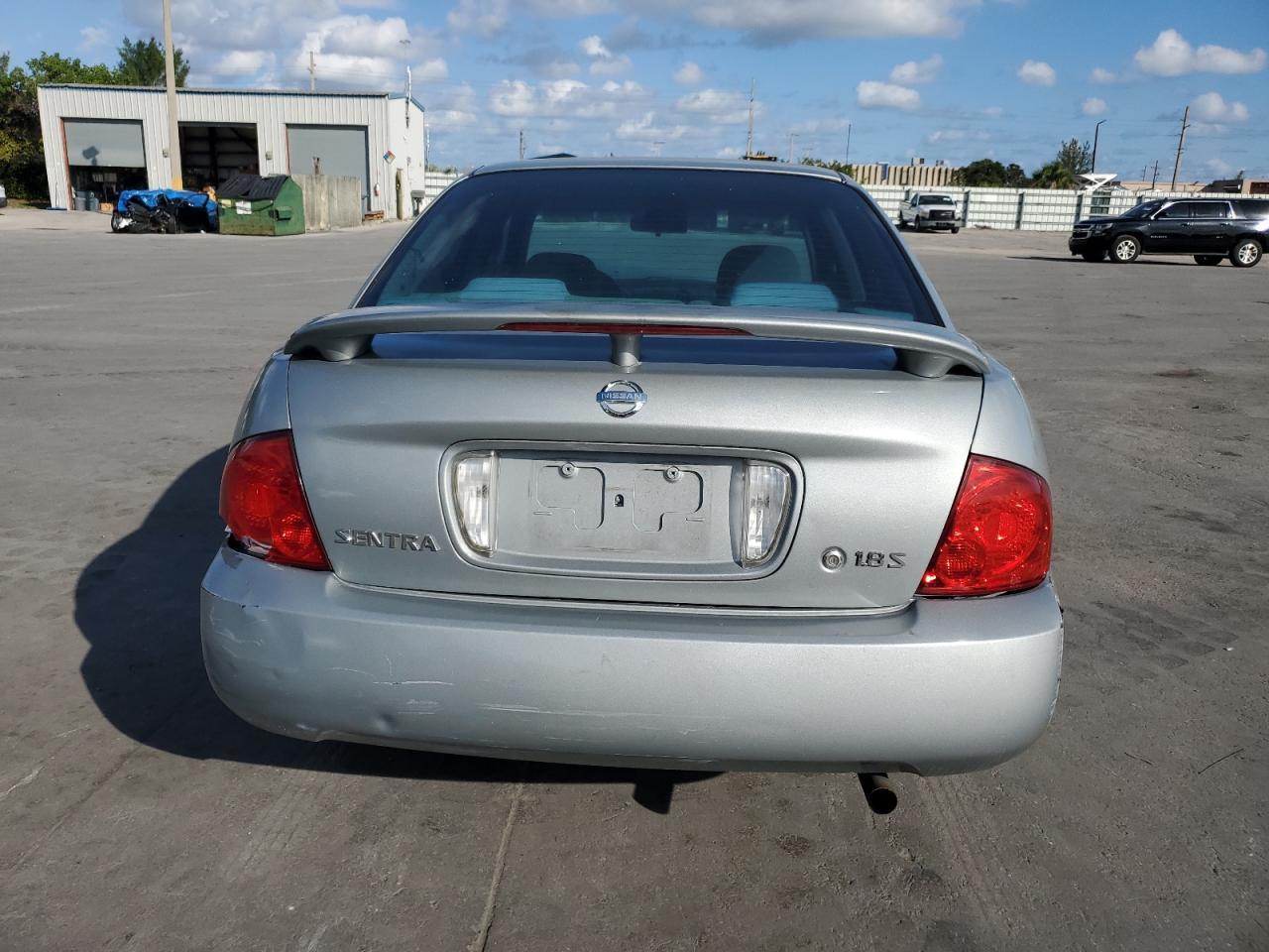 2004 Nissan Sentra 1.8 - Фото 6