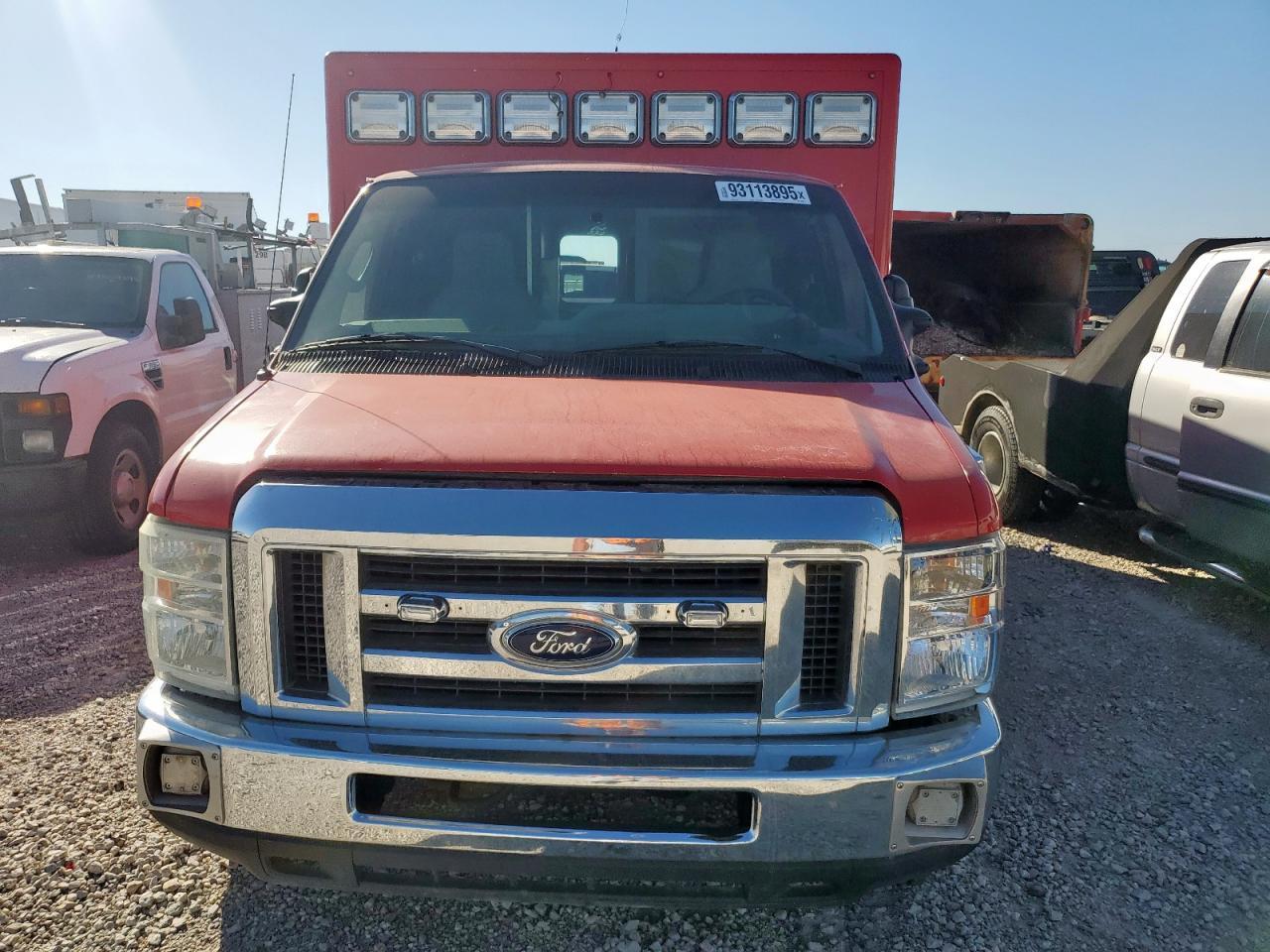 2015 Ford Econoline E350 Super Duty Cutaway Van - Фото 5