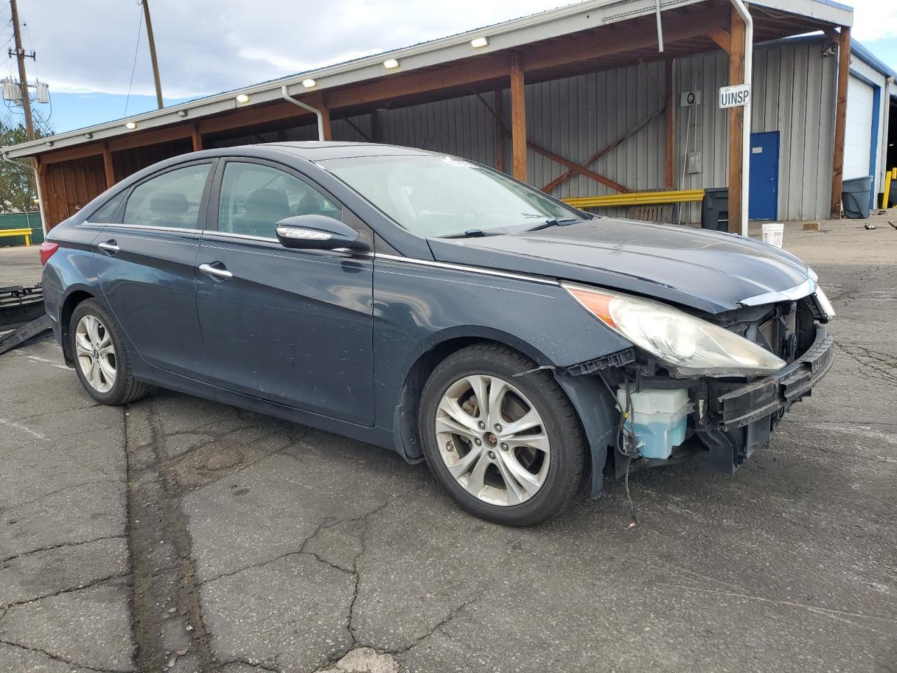 2011 Hyundai Sonata Se - Image 4