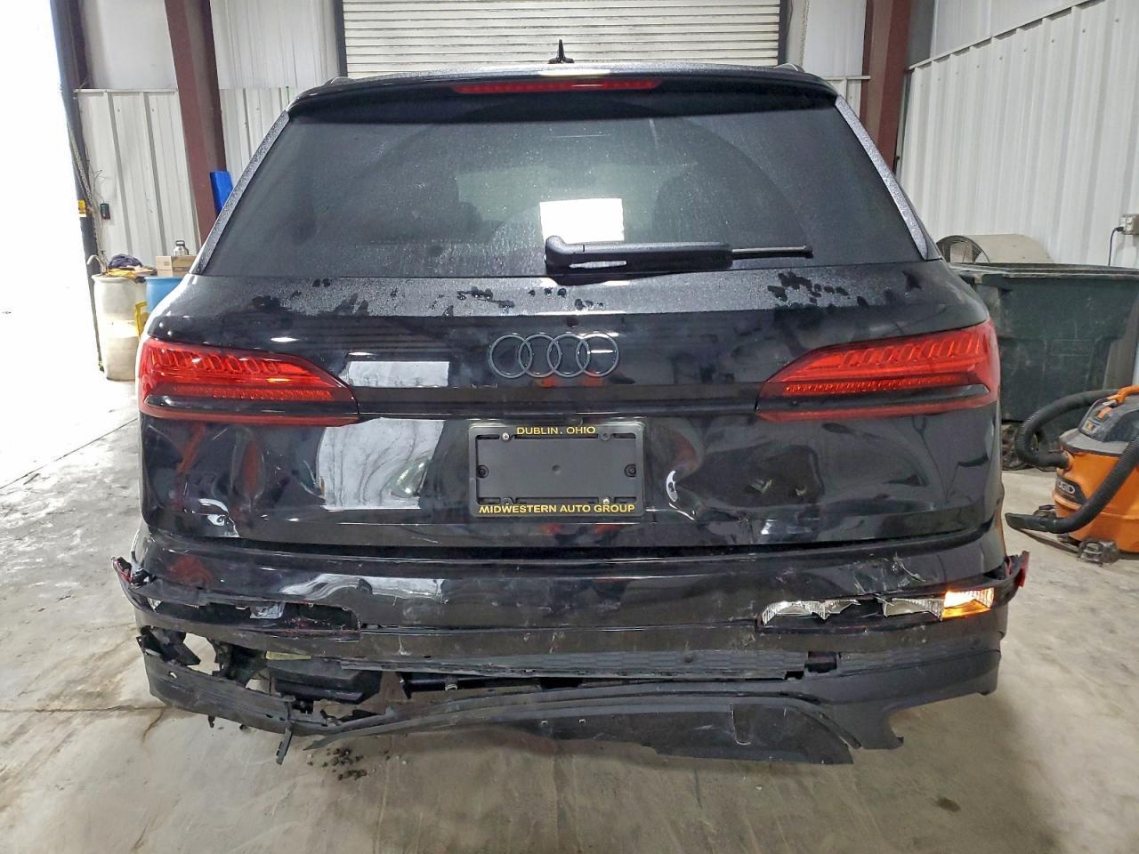 2025 Audi Q7 Premium Plus - Image 6