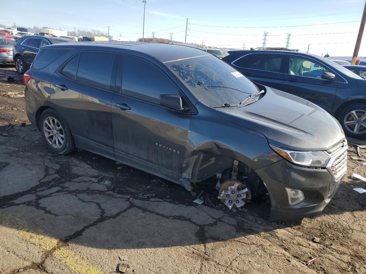 2019 Chevrolet Equinox Ls - Image 4