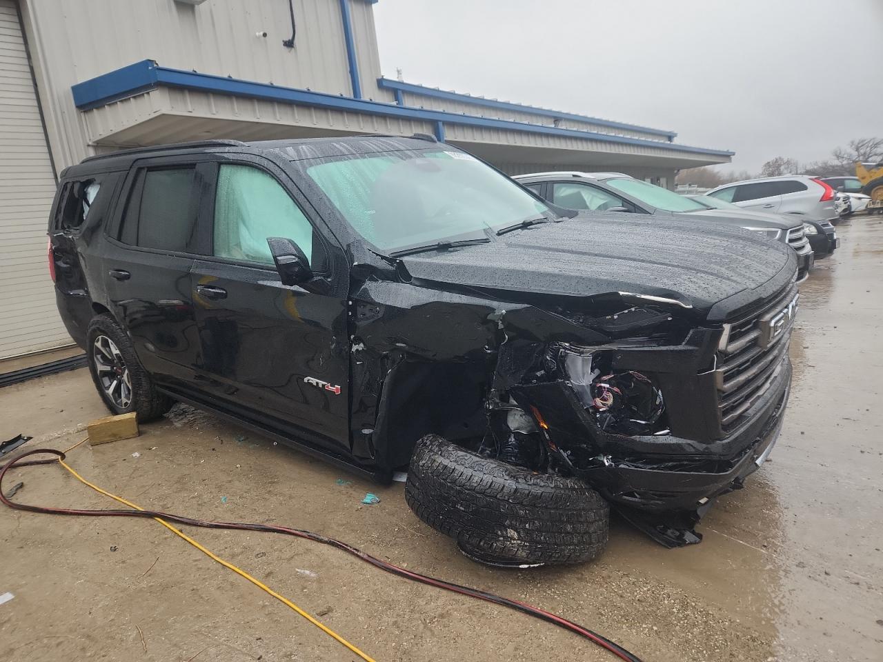 2025 GMC Yukon At4 Ultimate - Image 4