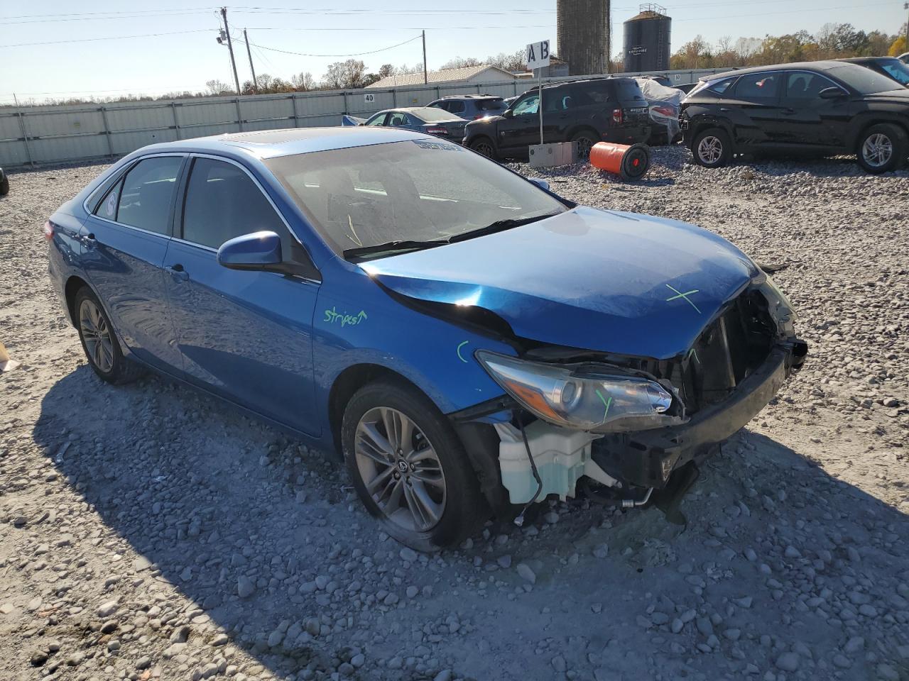 2017 Toyota Camry Le - Фото 4