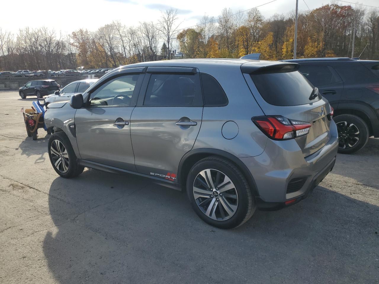 2022 Mitsubishi Outlander Sport Es - Фото 2