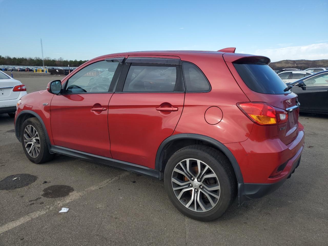 2019 Mitsubishi Outlander Sport Es - Фото 2