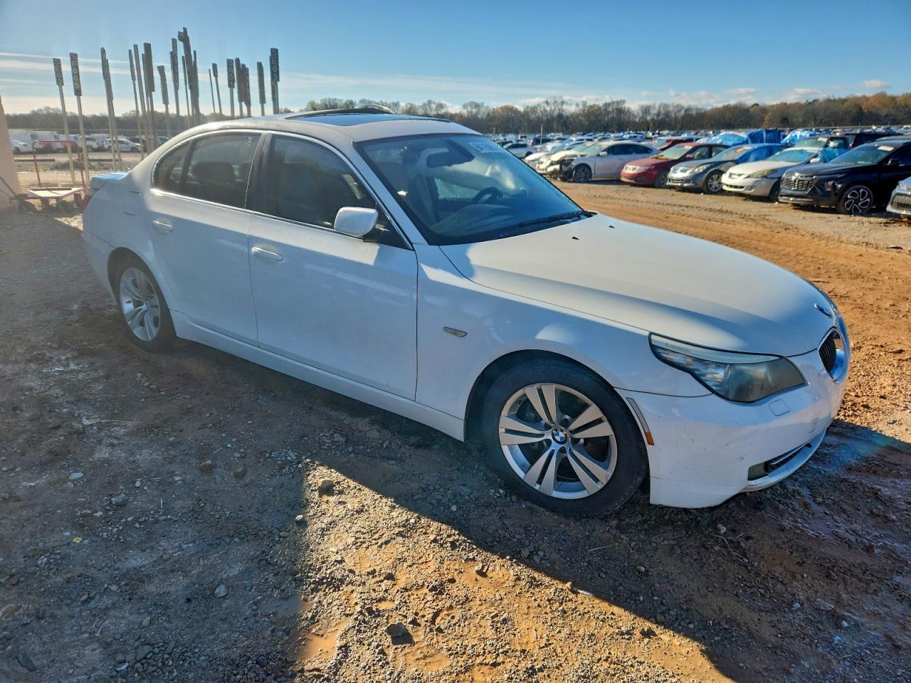 2010 BMW 528 I - Image 4