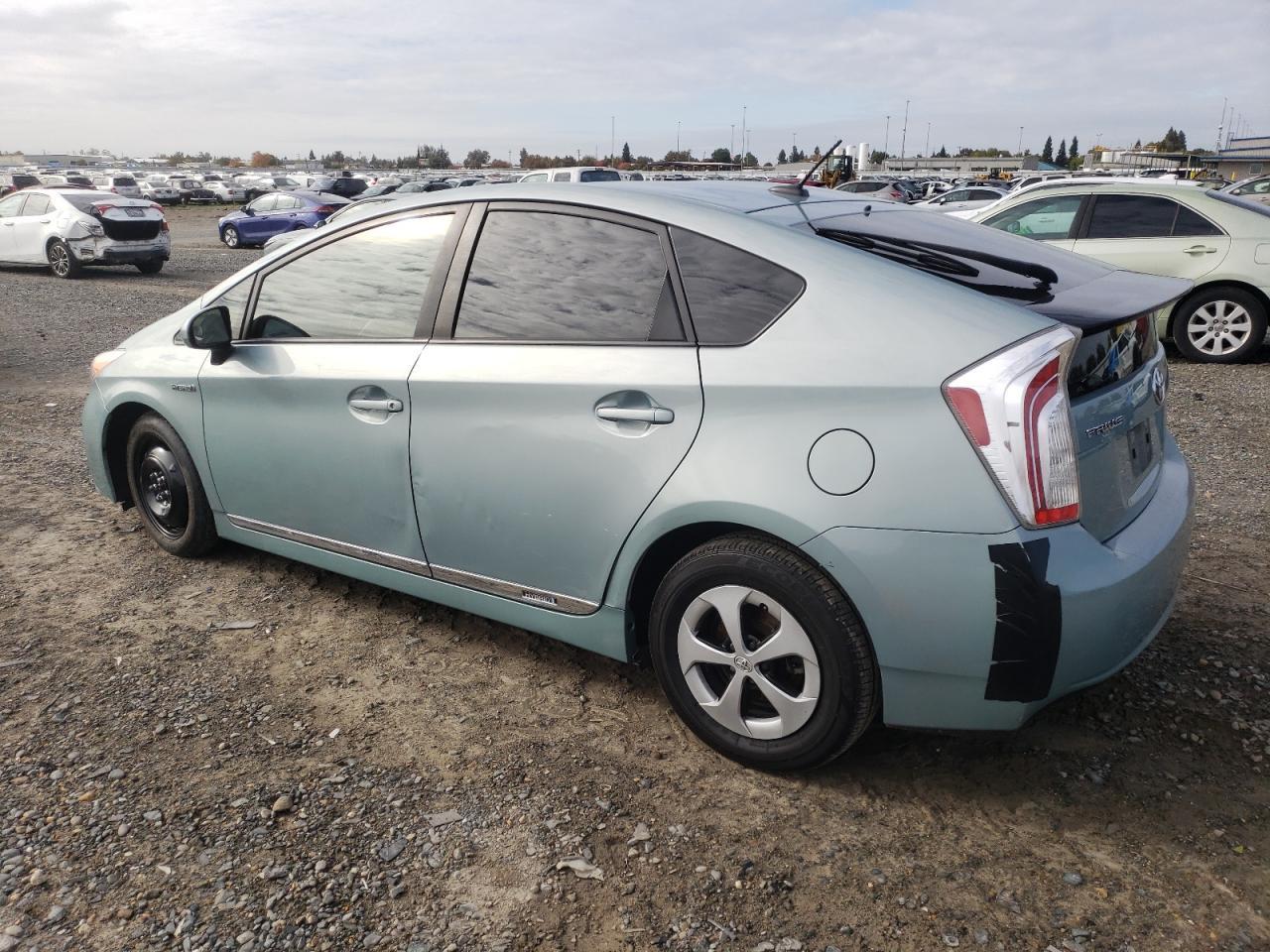2015 Toyota Prius - Фото 2