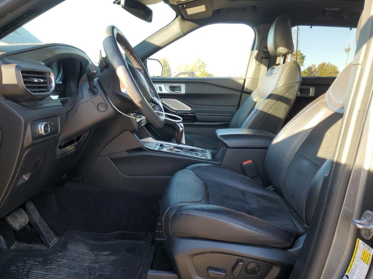 2022 Ford Explorer St - Фото 7