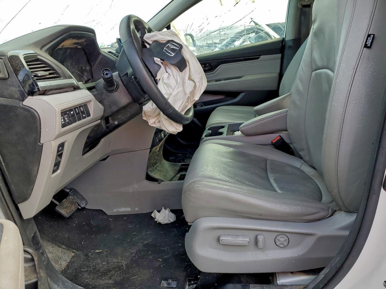 2023 Honda Odyssey Touring - Фото 7