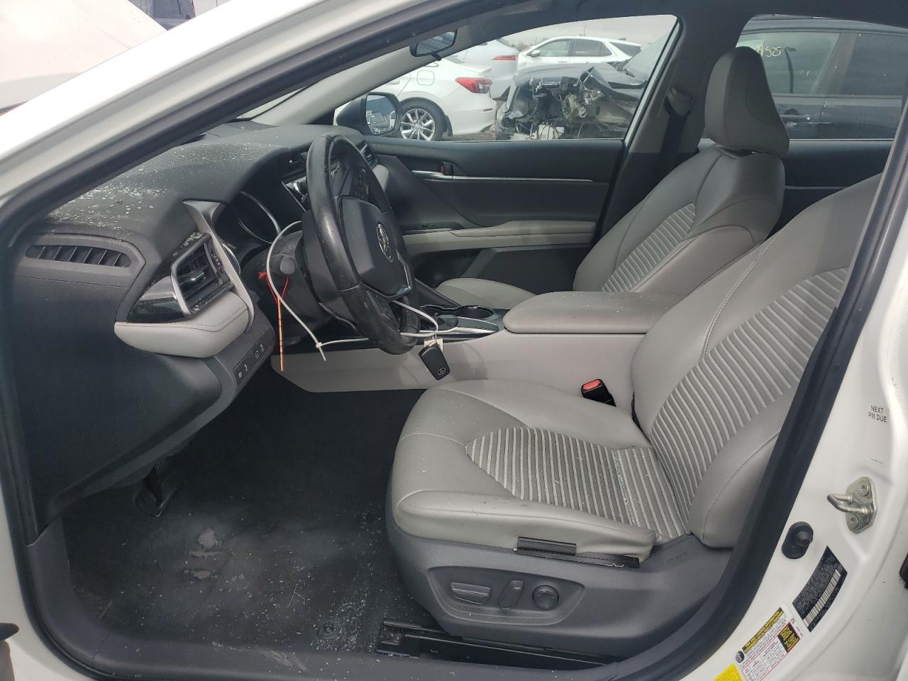 2020 Toyota Camry Se - Фото 7