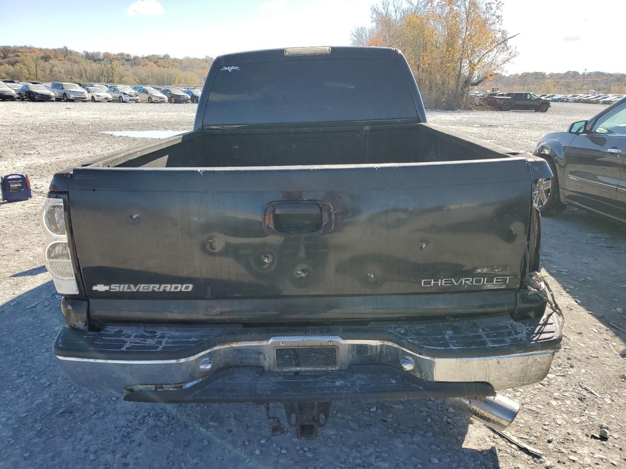 2005 Chevrolet Silverado C2500 Heavy Duty - Фото 6