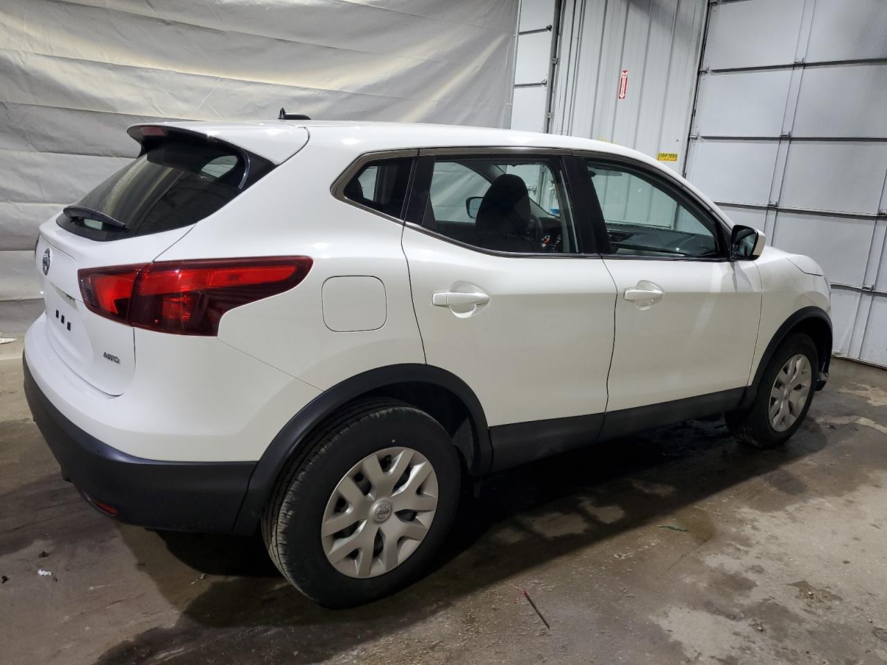 2019 Nissan Rogue Sport S - Image 3