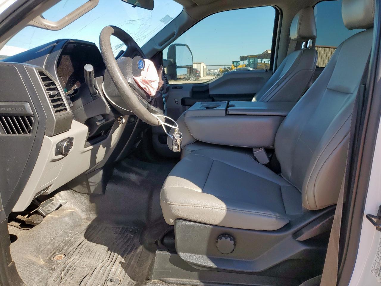 2019 Ford F250 Super Duty - Image 7