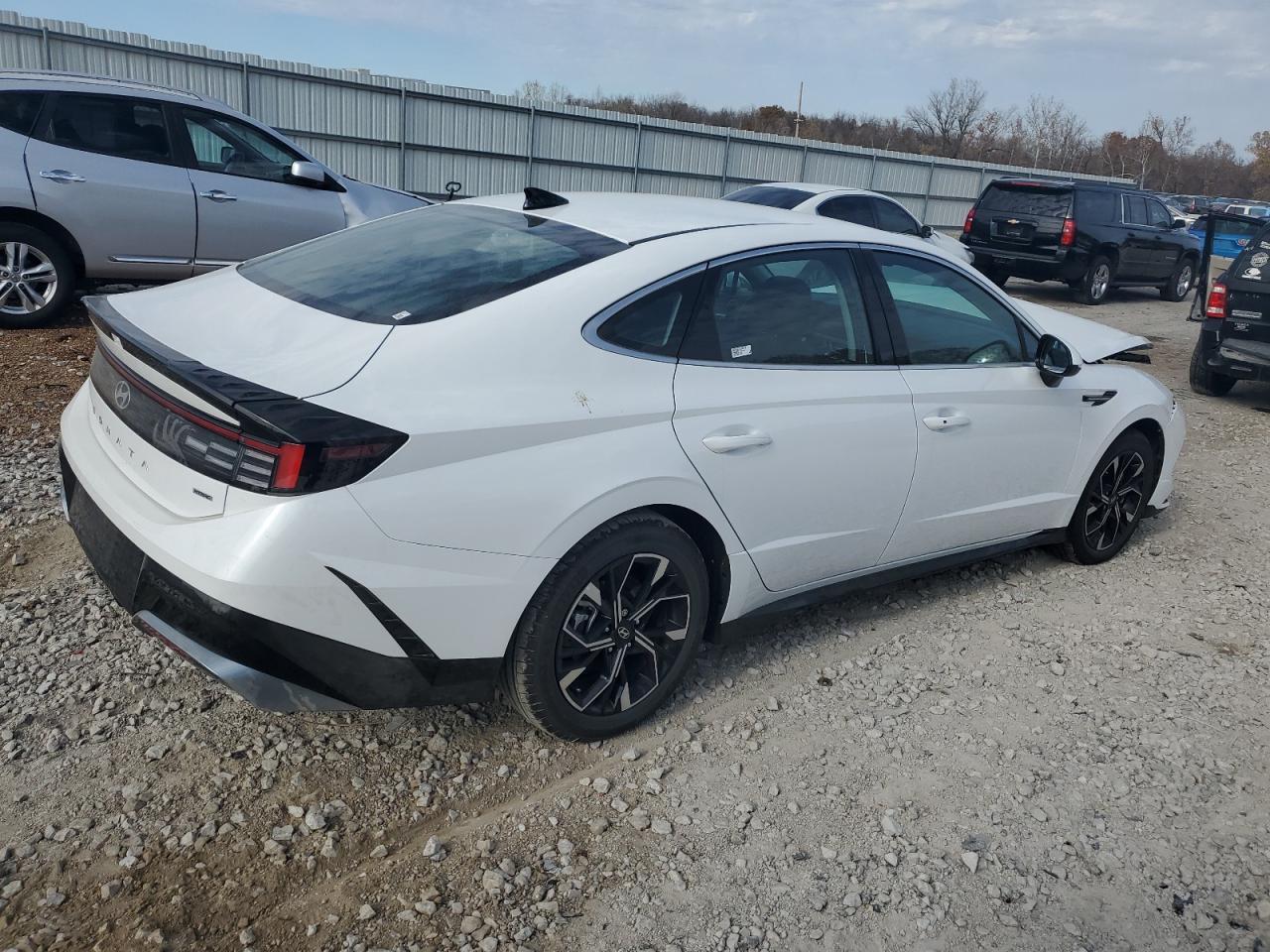 2025 Hyundai Sonata Sel - Image 3