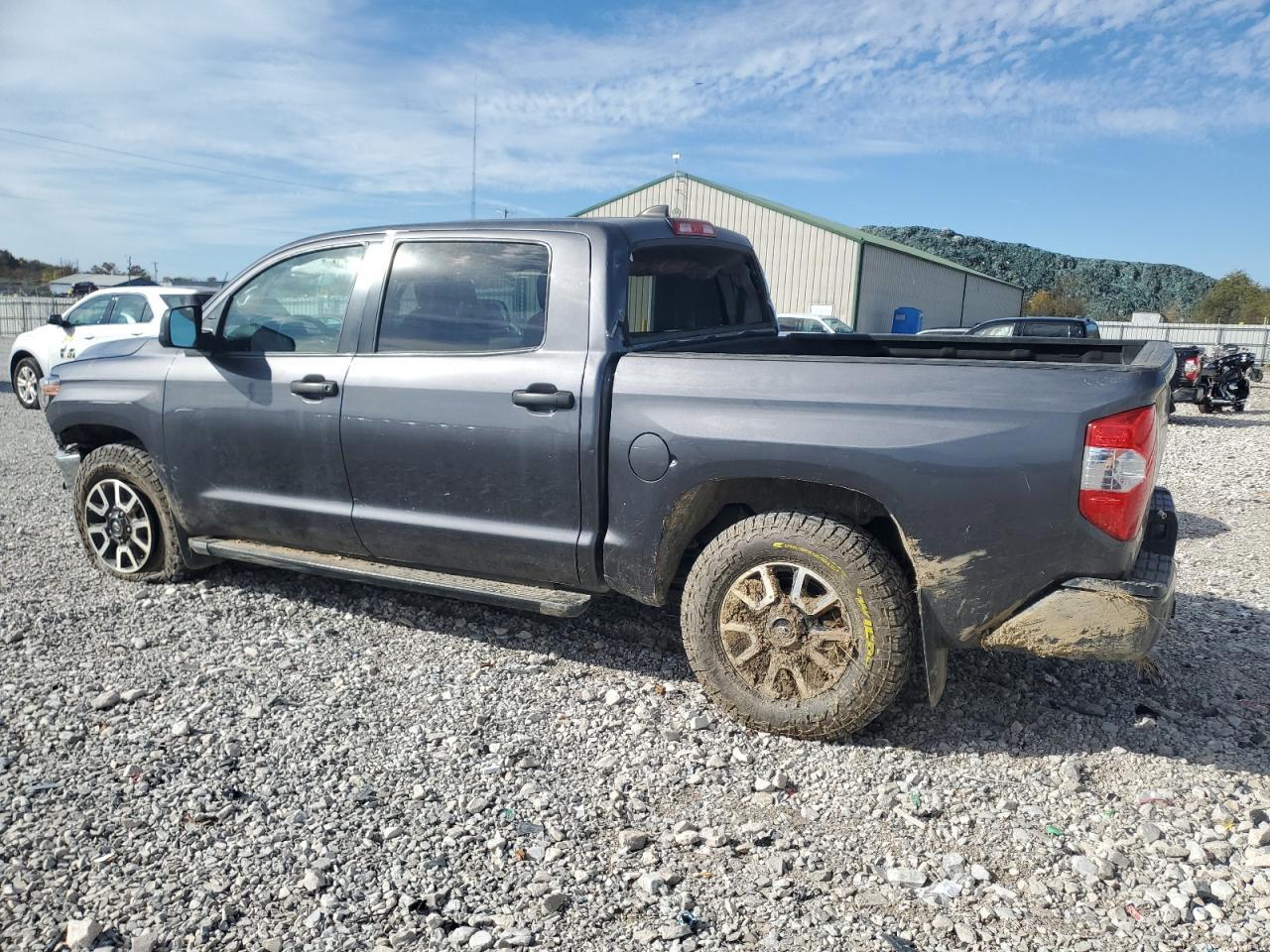 2020 Toyota Tundra Crewmax Sr5 - Фото 2