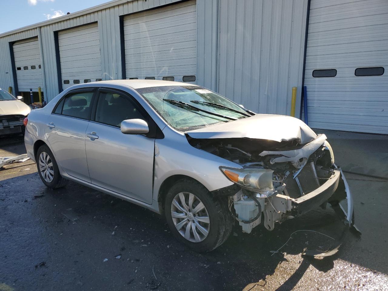 2013 Toyota Corolla Base - Фото 4