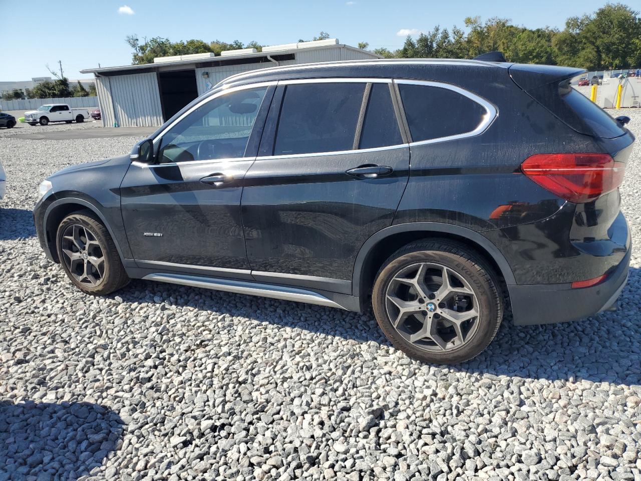 2016 BMW X1 xDrive28I - Фото 2