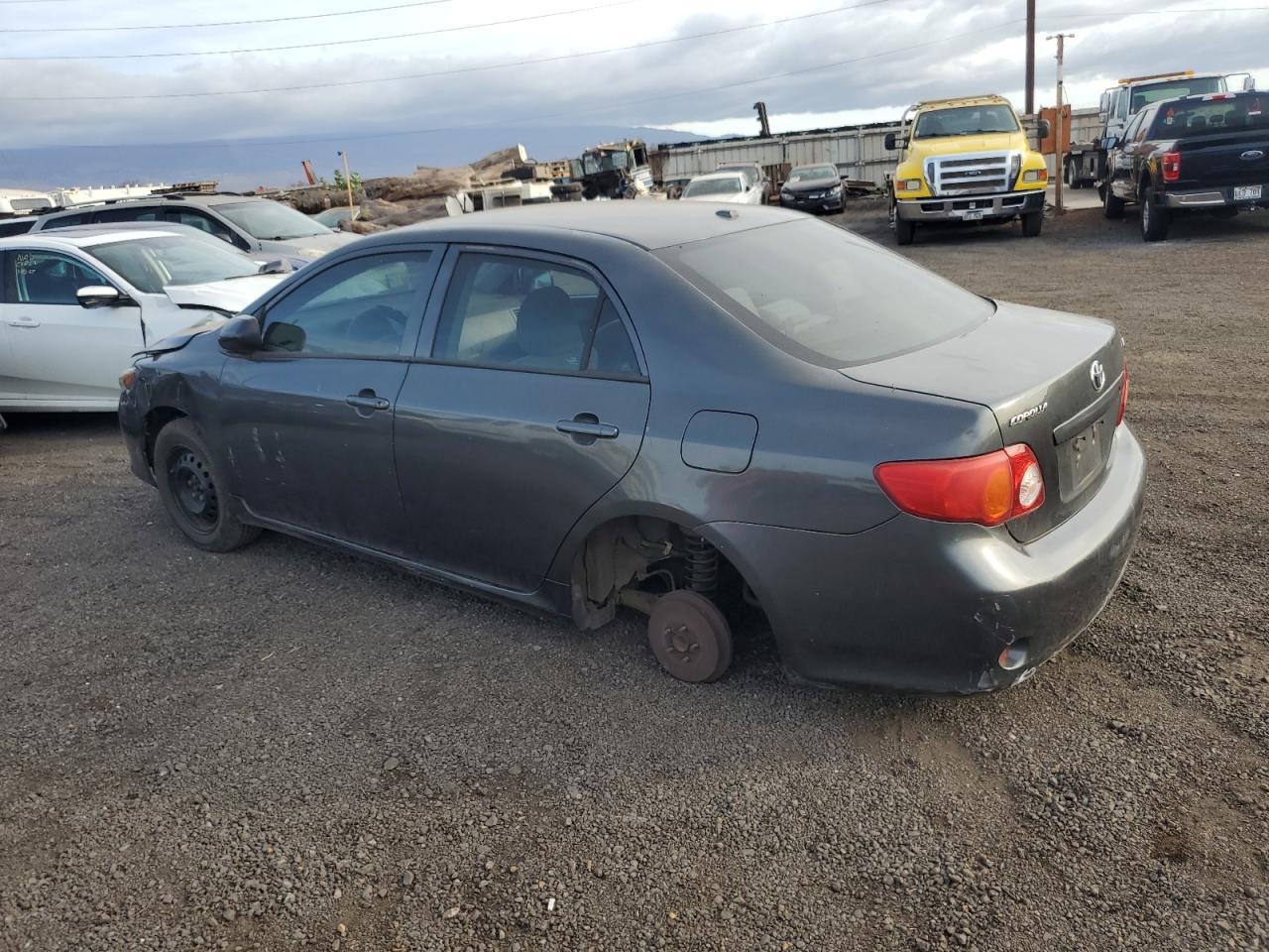 2010 Toyota Corolla Base - Фото 2