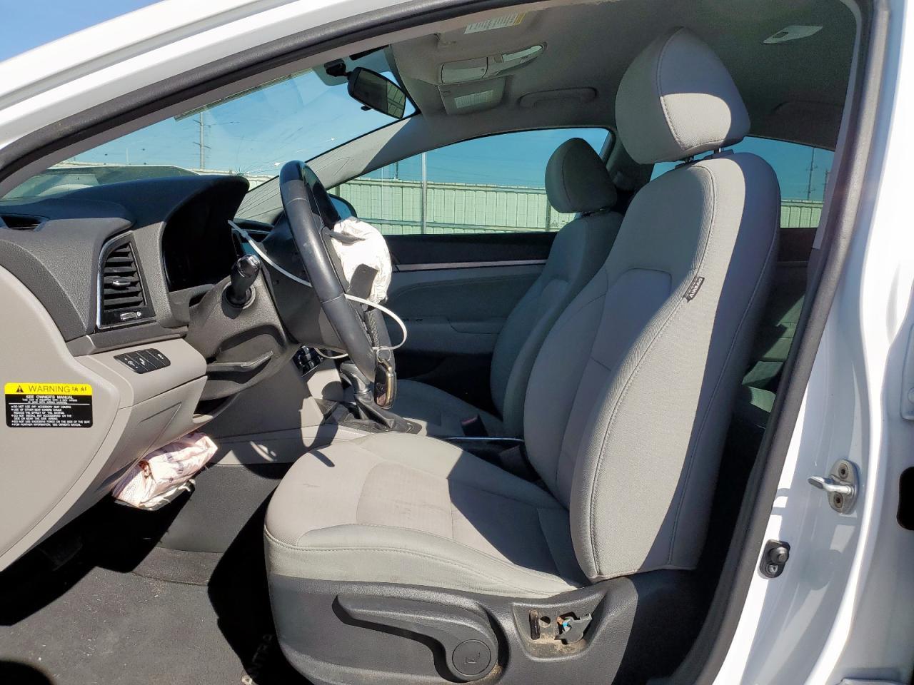 2017 Hyundai Elantra Se - Image 7