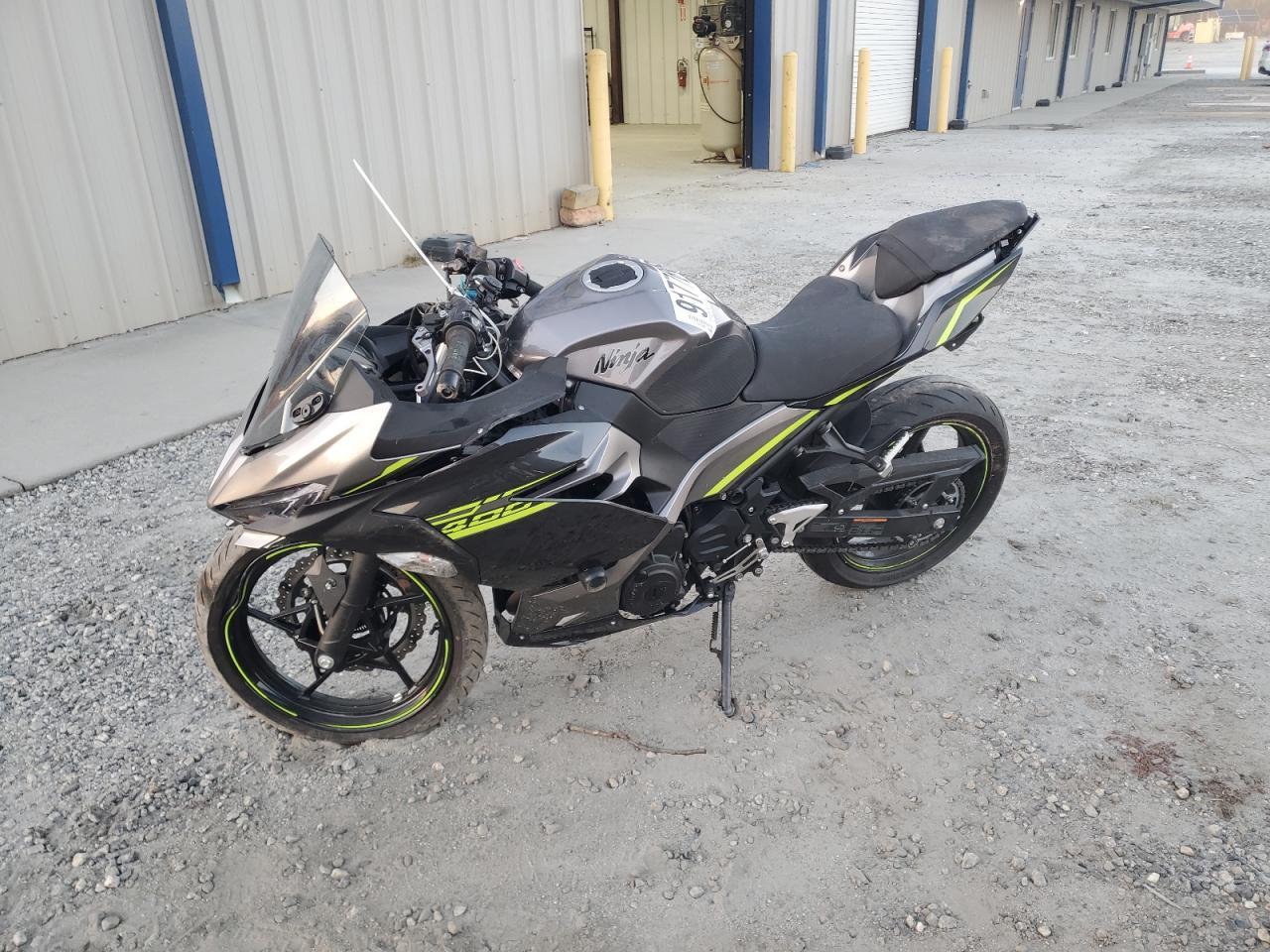 2021 Kawasaki Ex400 - Image 3