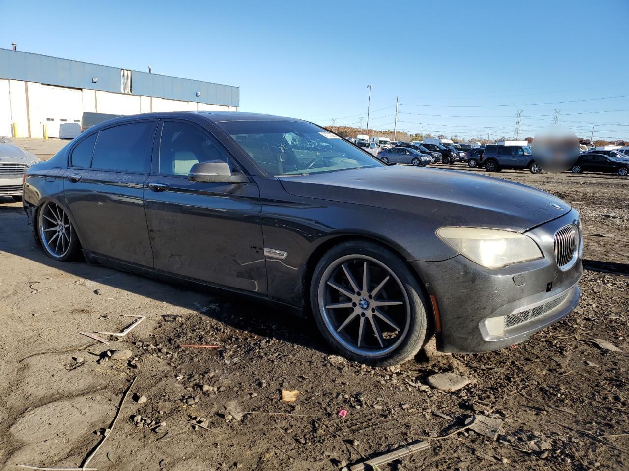 2013 BMW 750 Li - Фото 4