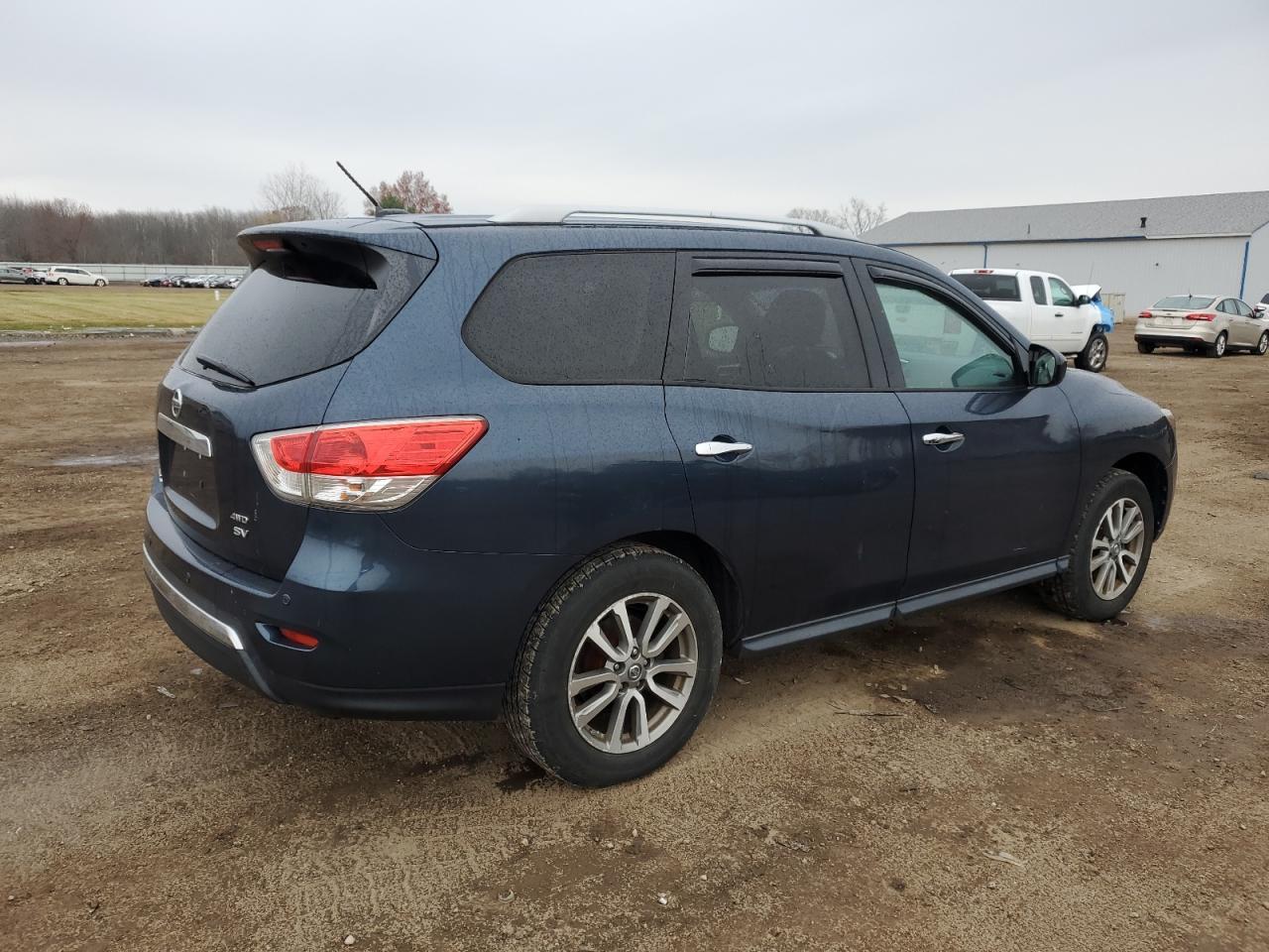 2013 Nissan Pathfinder S - Фото 3