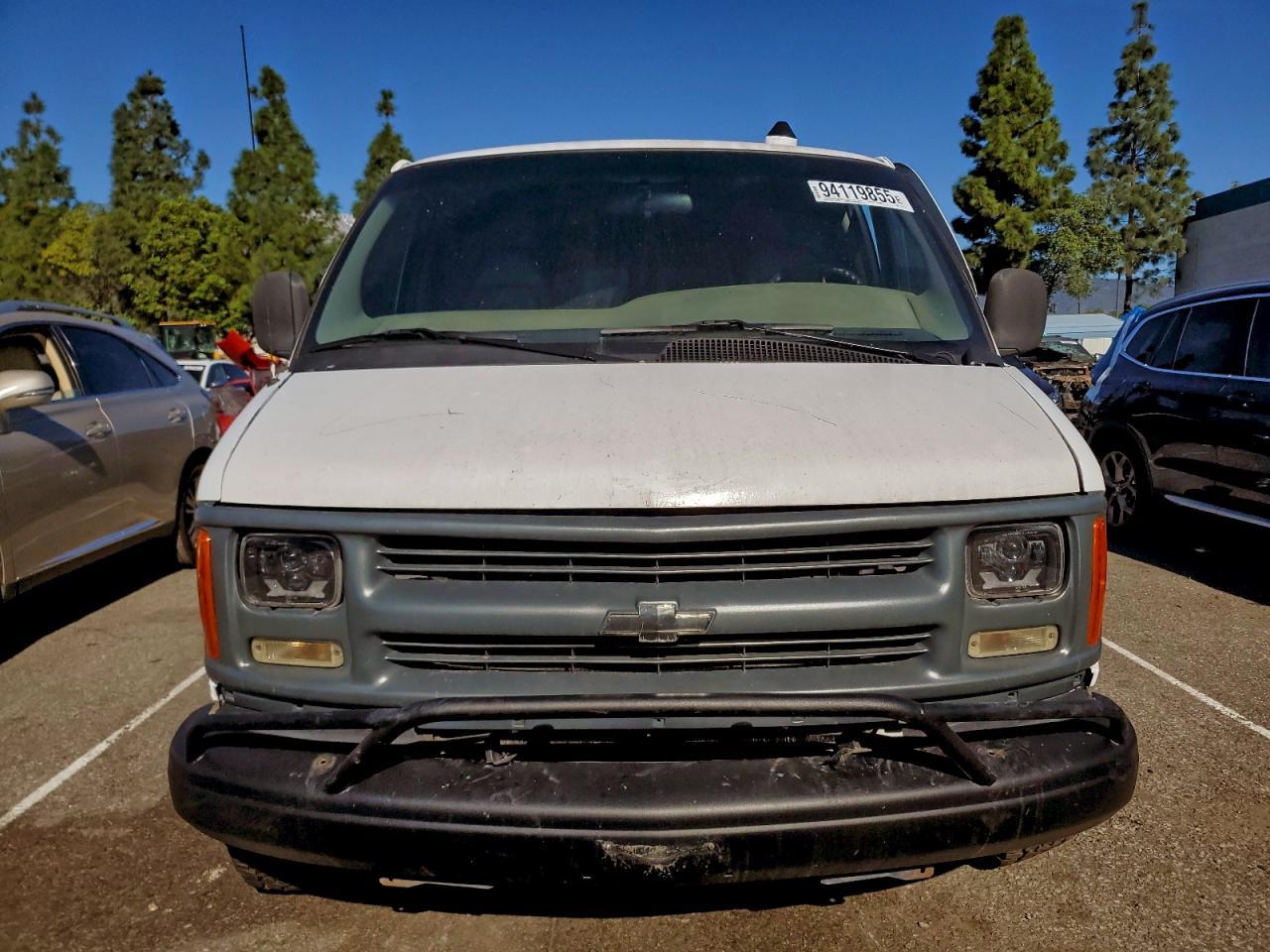 2001 Chevrolet Express 2500 Utility / Service Van - Фото 5