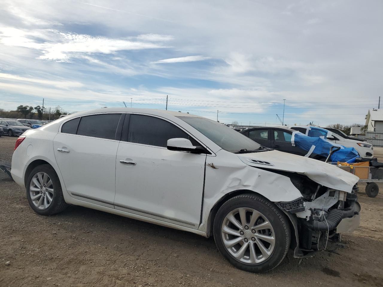 2016 Buick Lacrosse - Фото 4