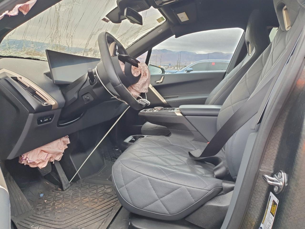 2024 BMW Ix xDrive50 - Image 7