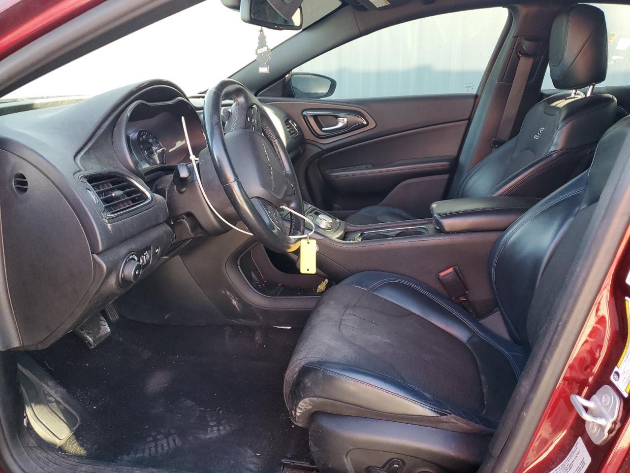 2015 Chrysler 200 S - Image 7