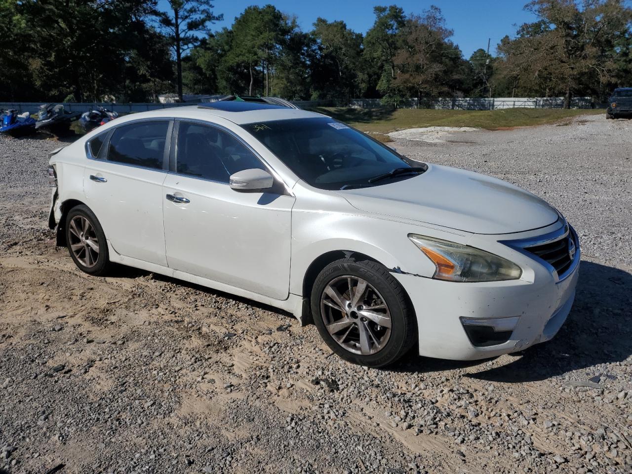 2014 Nissan Altima 2.5 - Image 4